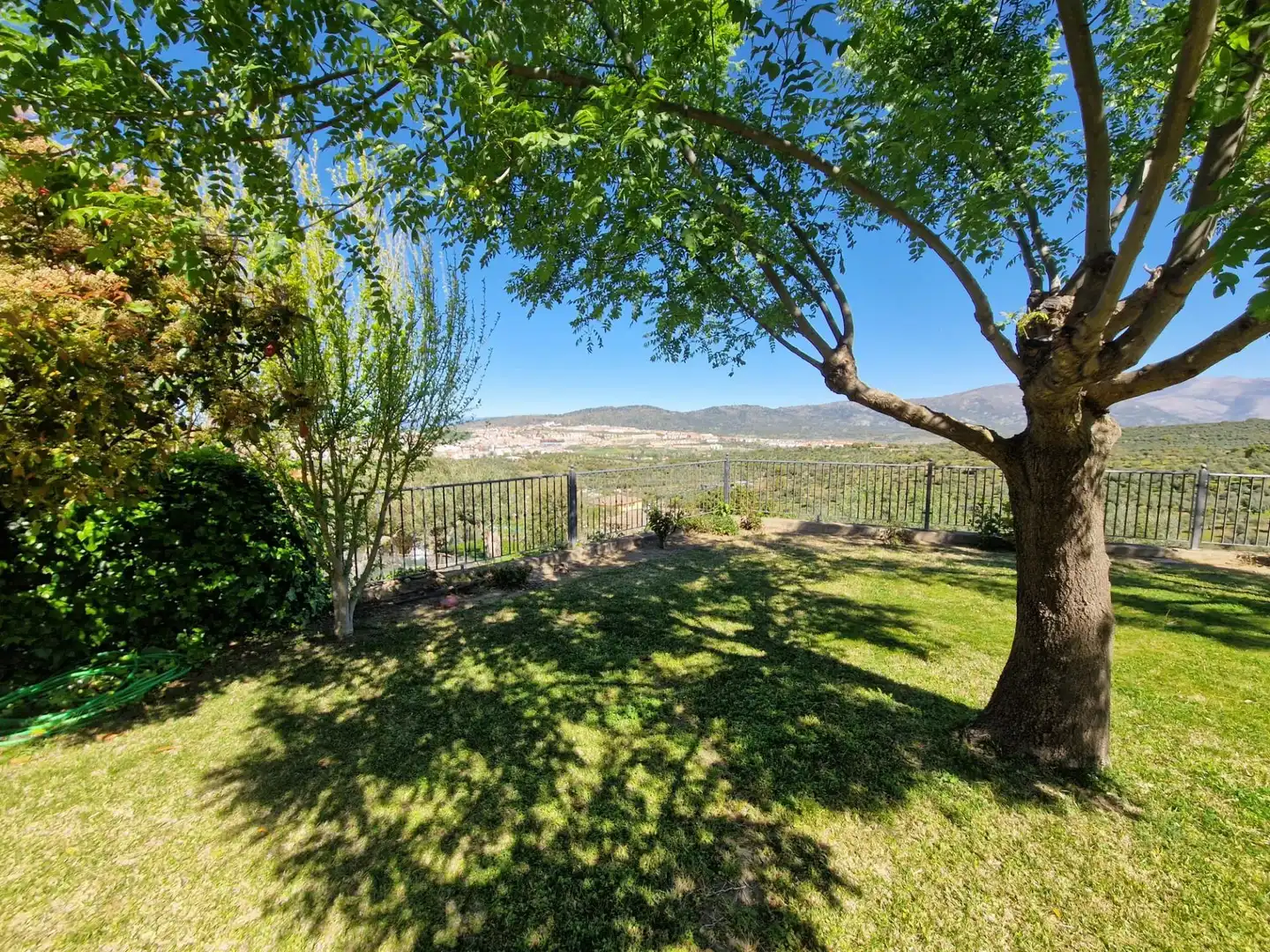 Garden of Houses for sale in Plasencia  with Air Conditioner, Private garden and Terrace