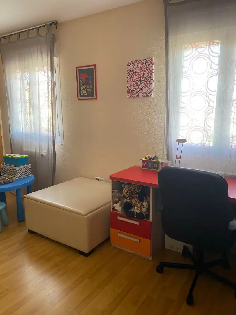 Habitación de Casa adosada en venta en Méntrida con Aire acondicionado, Calefacción y Jardín privado