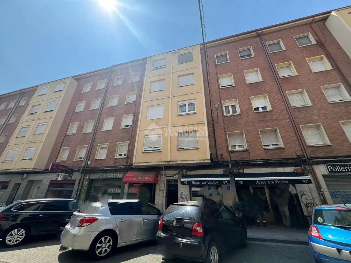Vista exterior de Pis en venda en Palencia amb Calefacció i Parquet