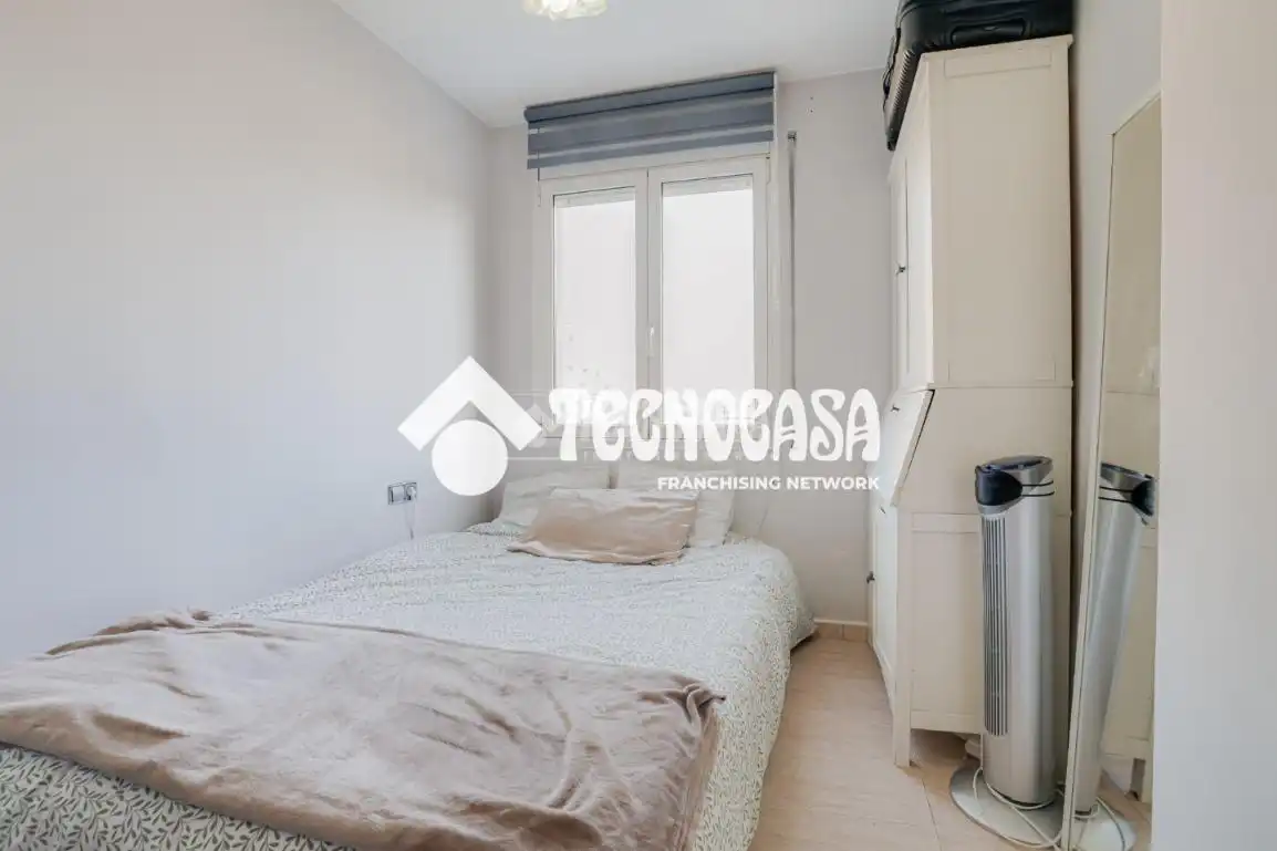 Habitación de Piso en venta en Sant Adrià de Besòs con Aire acondicionado, Calefacción y Balcón