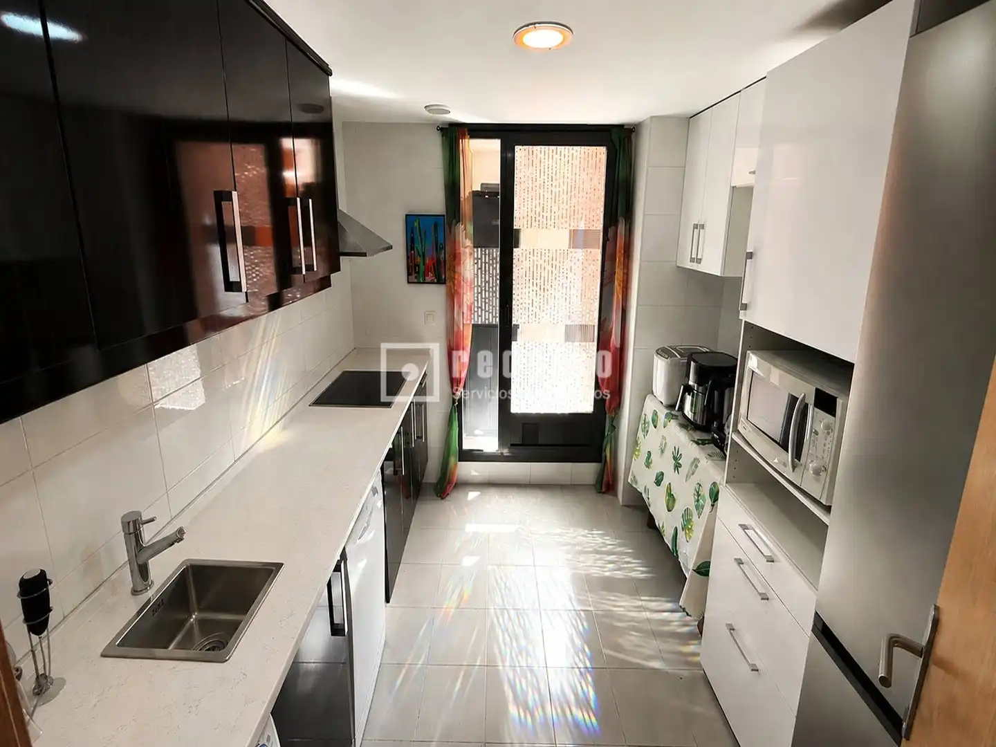 Kitchen of Flat for sale in Paracuellos de Jarama  with Air Conditioner, Heating and Private garden