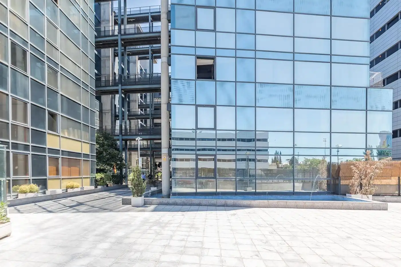 Vista exterior de Dúplex de alquiler en Madrid con Aire acondicionado, Calefacción y Parquet