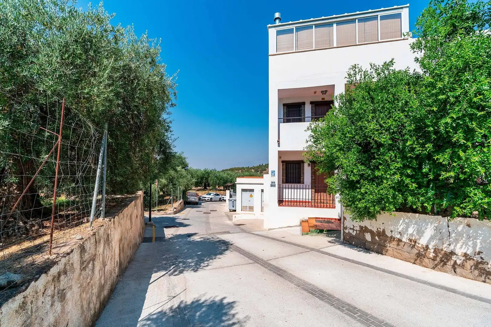 Vista exterior de Piso en venta en Alcolea con Aire acondicionado, Terraza y Piscina comunitaria