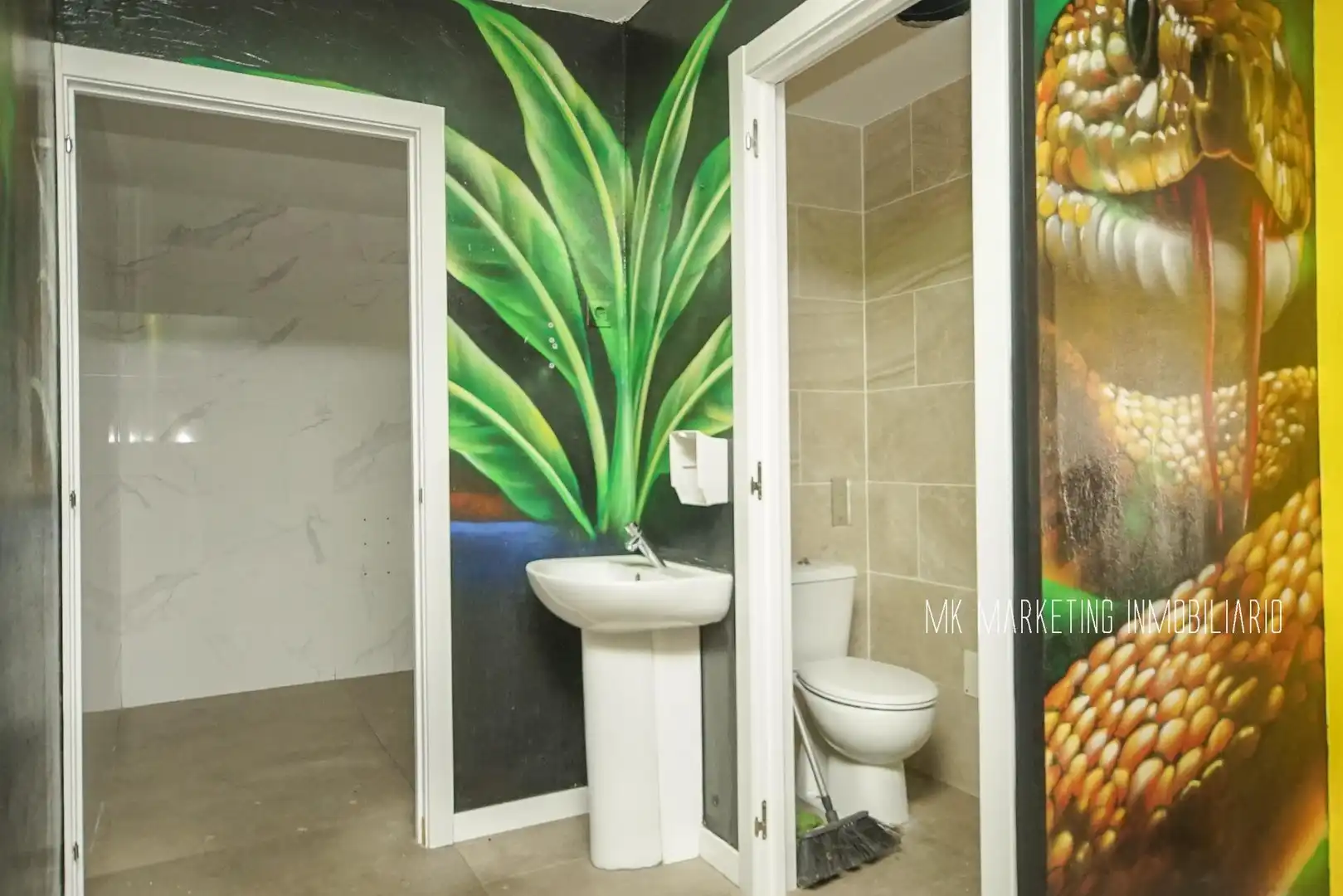 Bathroom of Commercial properties for sale in Mogán