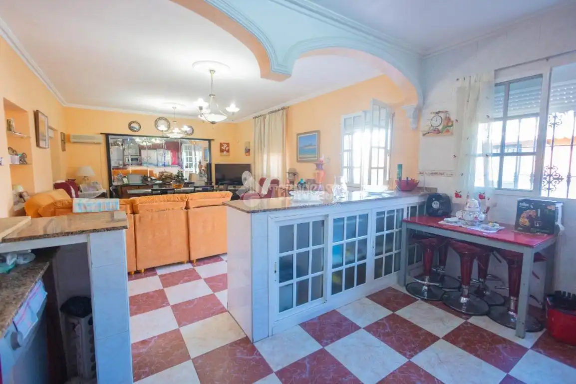 Cuina de Casa adosada en venda en Bellavista - La Palmera
