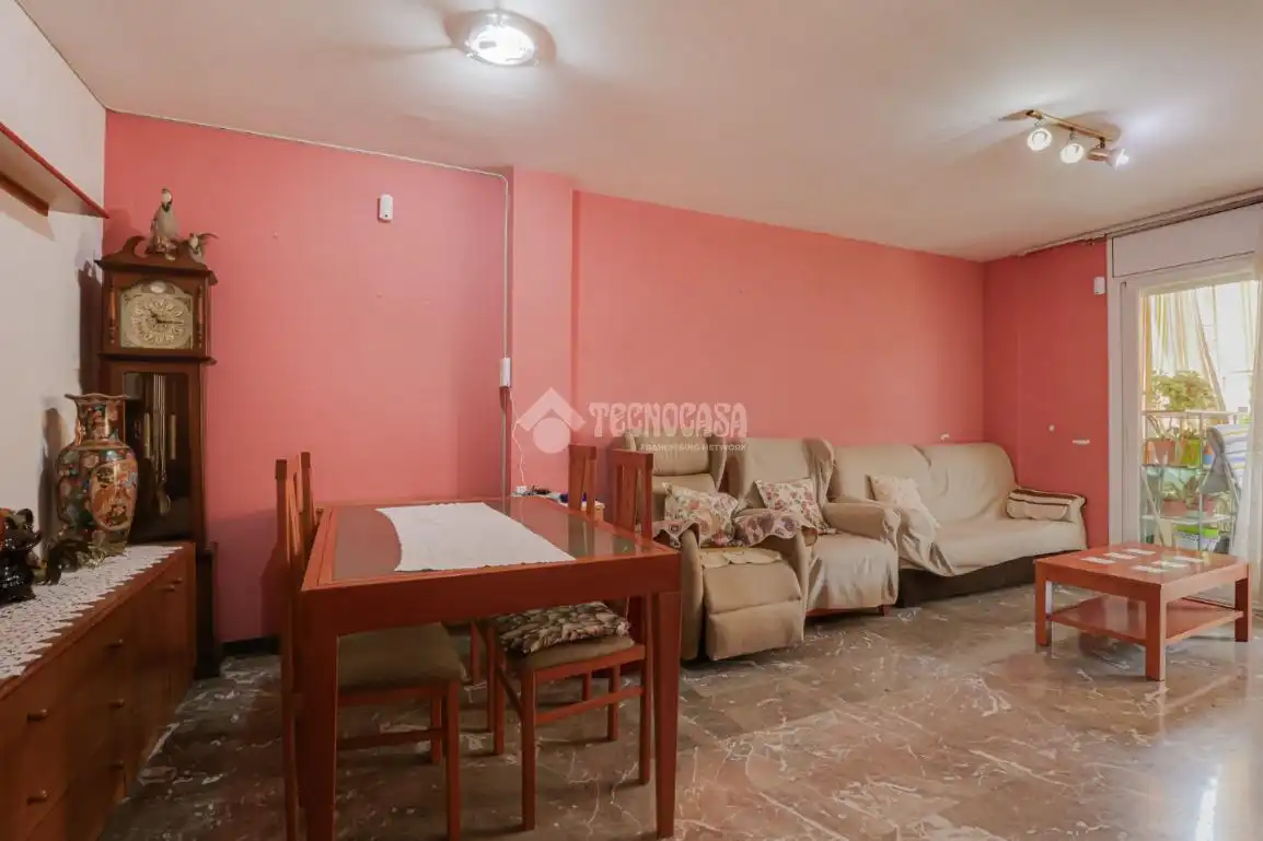 Piso en venta en Rubí con Calefacción, Parquet y Amueblado