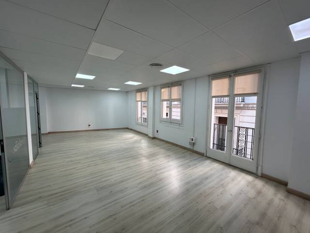 Oficina en Alquiler en SANCLEMENTE en Paseo Independencia