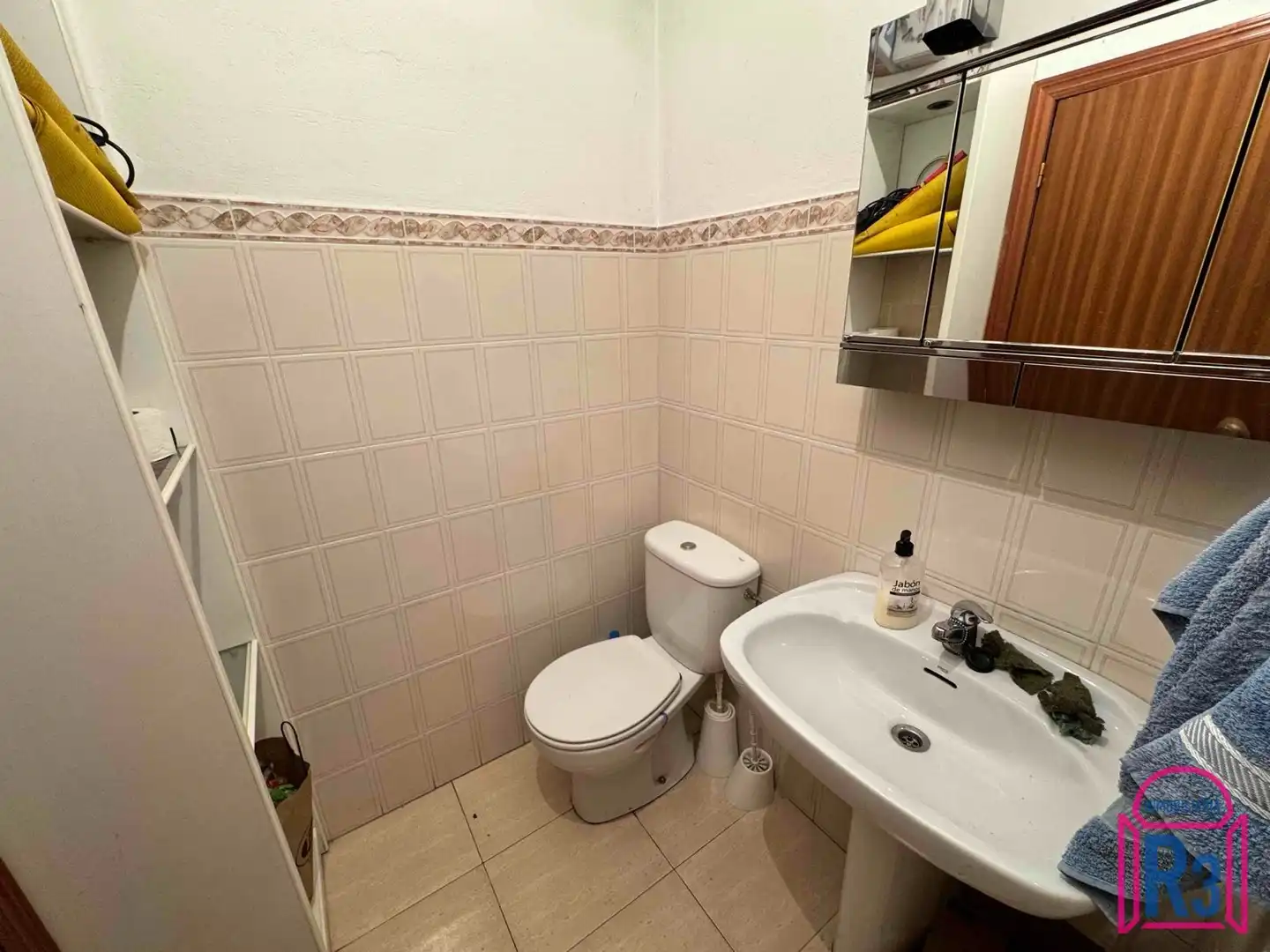 Bany de Casa o xalet en venda en Onzonilla amb Calefacció i Terrassa