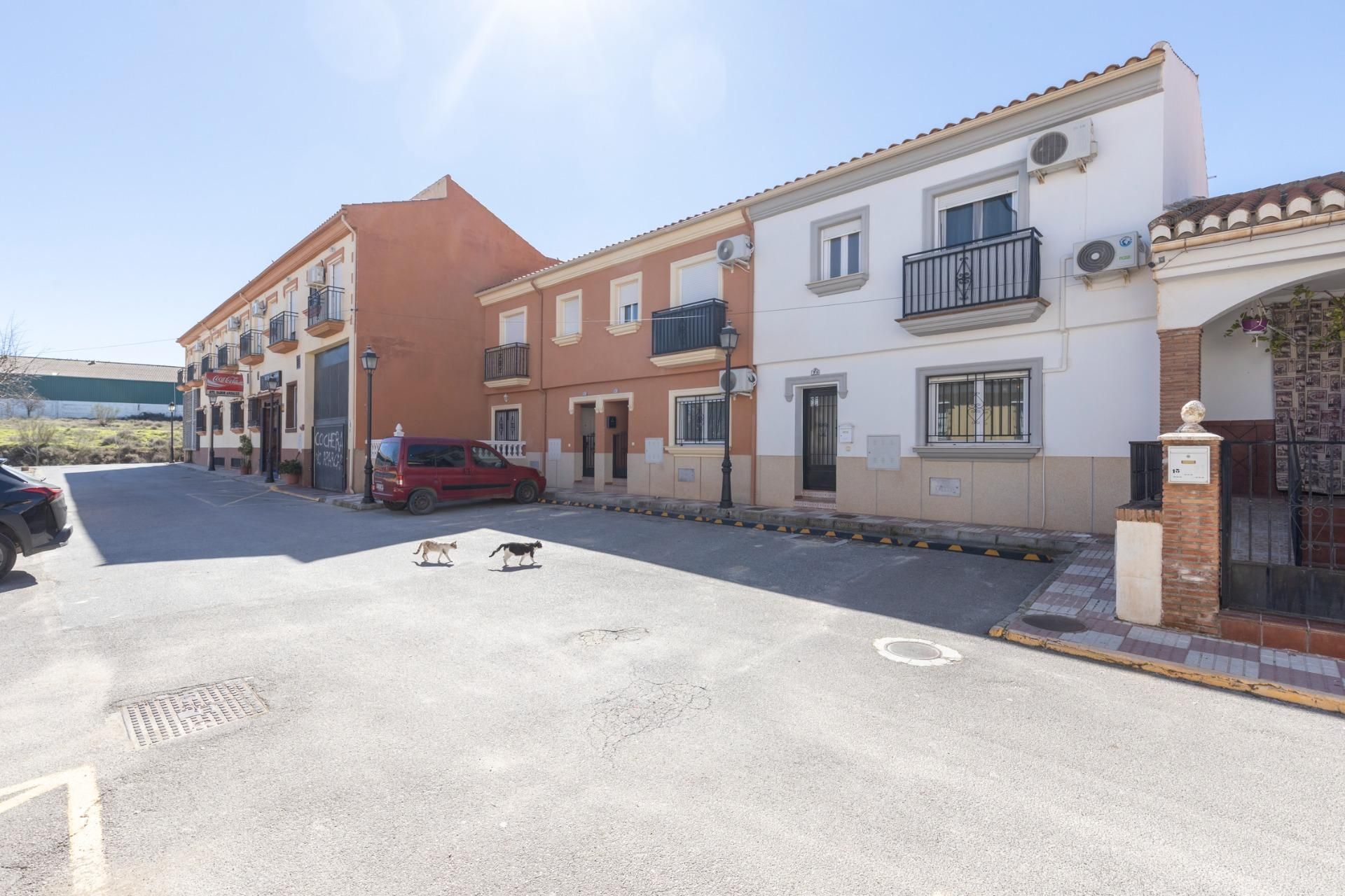 Casa adosada en venda a Calle Bermejales, 9, Ventas de Huelma