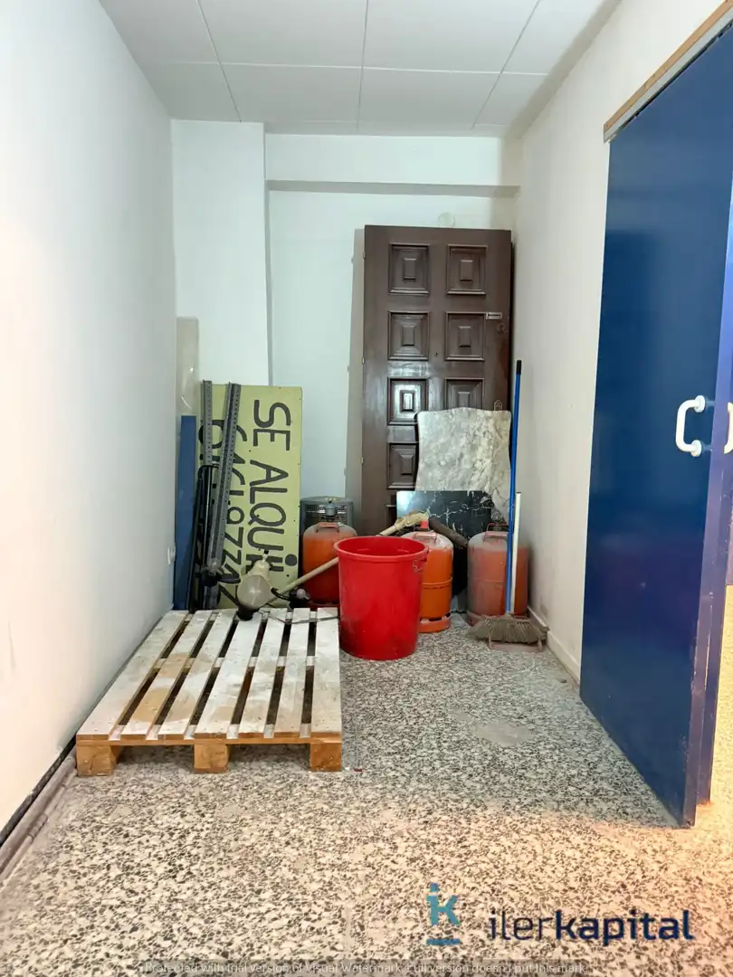 Wohnung zum Verkauf in Lleida mit Klimaanlage und Abstellraum
