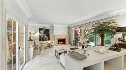 Foto 3 de Casa o chalet en venta en Av. las Palmeras, Playa de la Fontanilla, Marbella