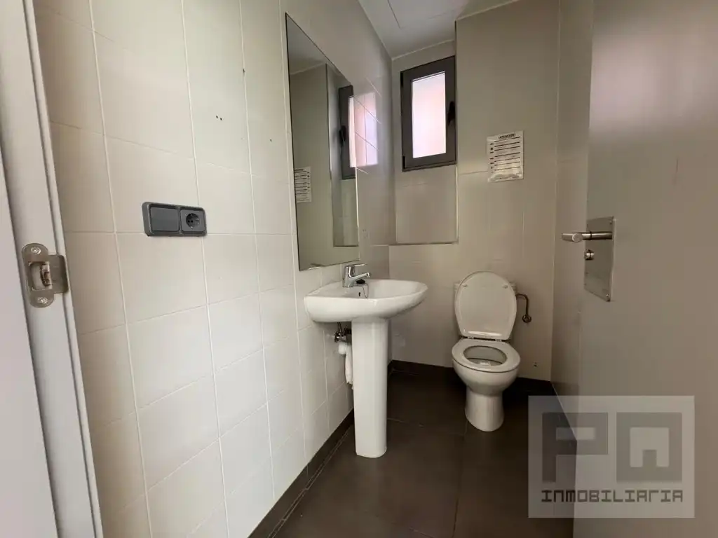 Local comercial en venta en Calle Virgen De La Soterraña, imagen 7
