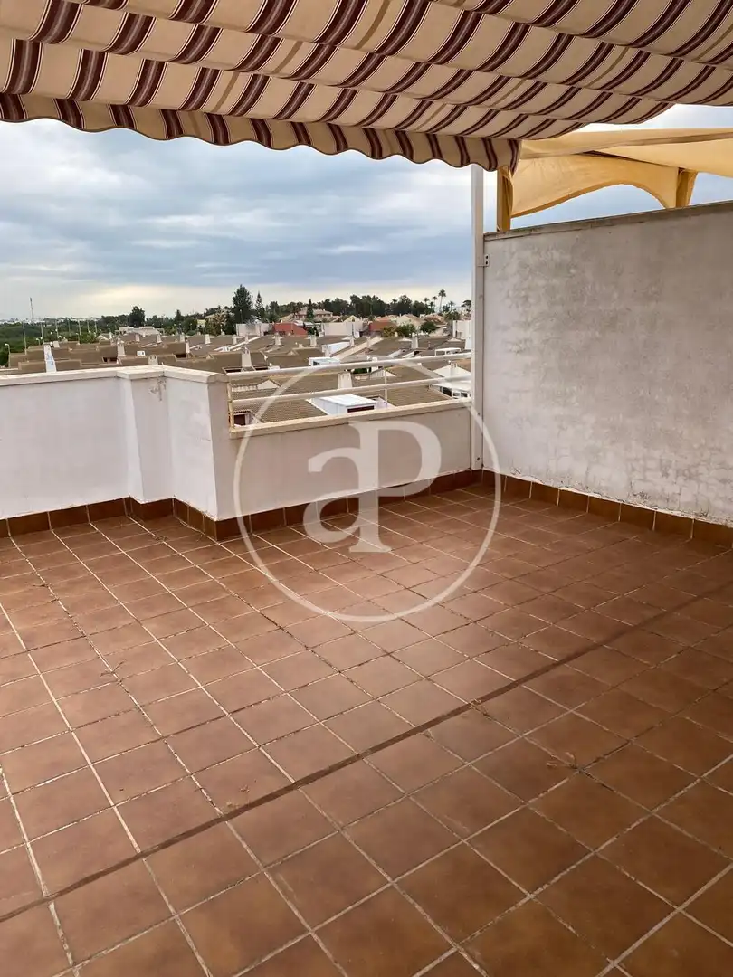 Terrasse von Wohnung zur Miete in Sagunto / Sagunt mit Klimaanlage, Heizung und Privatgarten