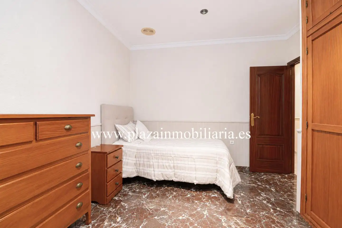 Habitación de Casa o chalet en venta en Lucena con Aire acondicionado, Trastero y Balcón
