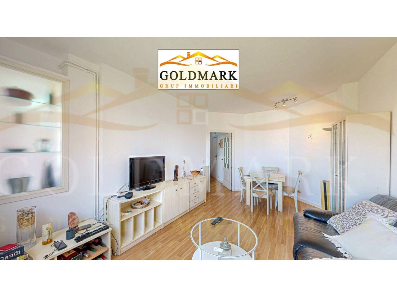 Living room of Flat for sale in  Barcelona Capital  with Heating, Parquet flooring and Terrace