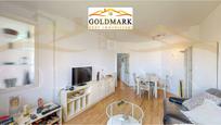 Living room of Flat for sale in  Barcelona Capital  with Heating, Parquet flooring and Terrace