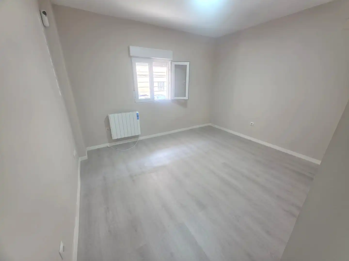 Flat for sale in Madrid  with Heating, Oven and Washing machine
