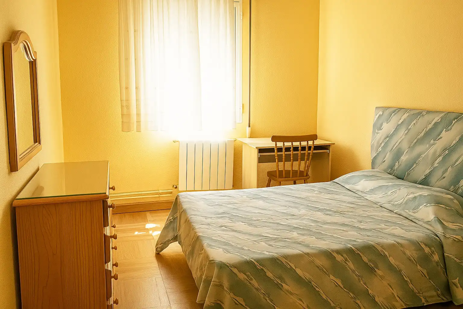 Bedroom of Flat for rent in Santander  with Heating, Furnished and Oven