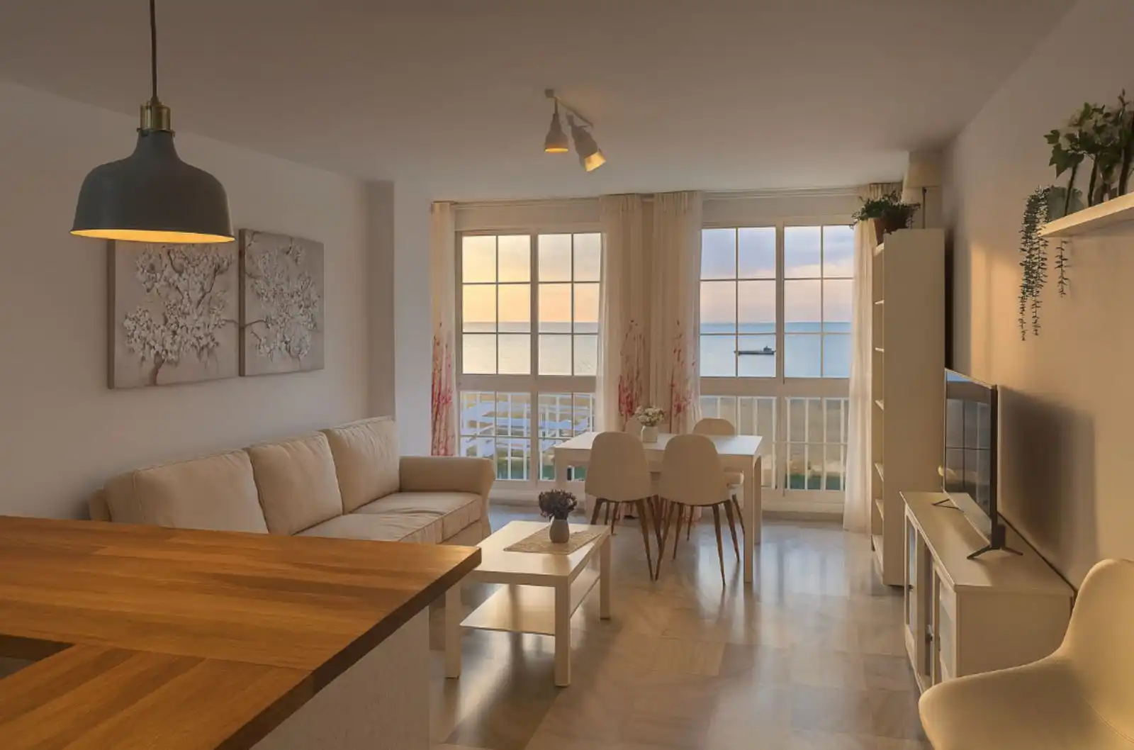 Flat with lift for sale in N-340 147, imagen 2