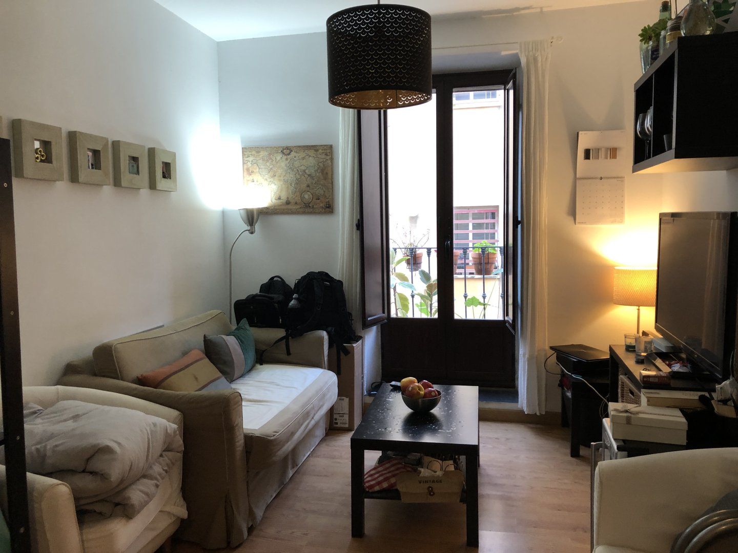 Living room of Flat for sale in  Sevilla Capital  with Air Conditioner, Heating and Furnished