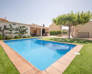 Swimming pool of House or chalet for sale in Sant Martí Sarroca  with Air Conditioner, Terrace and Swimming Pool