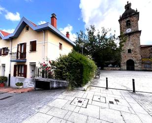 Exterior view of House or chalet for sale in Basauri   with Heating, Private garden and Parquet flooring
