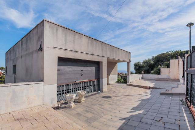 Casa-chalet en Venta en Puig de bassegoda en Brises de Calafell