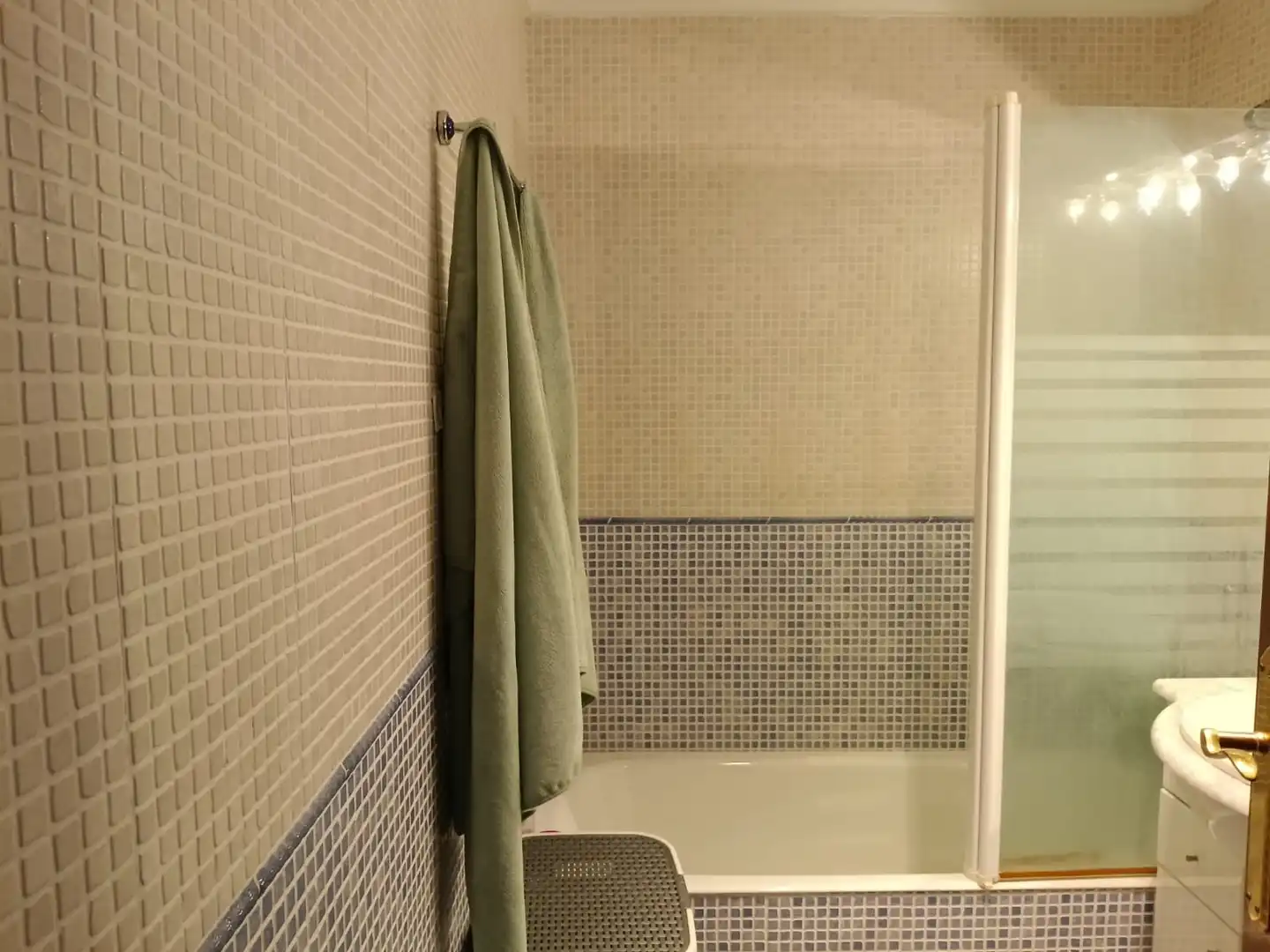 Baño de Piso en venta en Voto con Calefacción, Trastero y Amueblado