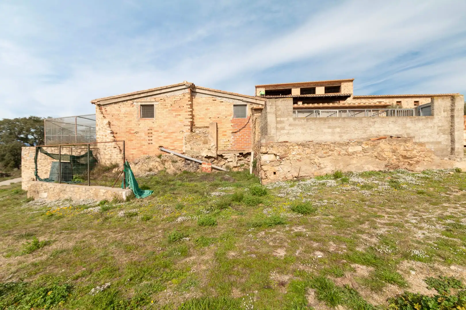Finca rústica en venta en Capmany con Calefacción, Jardín privado y Terraza
