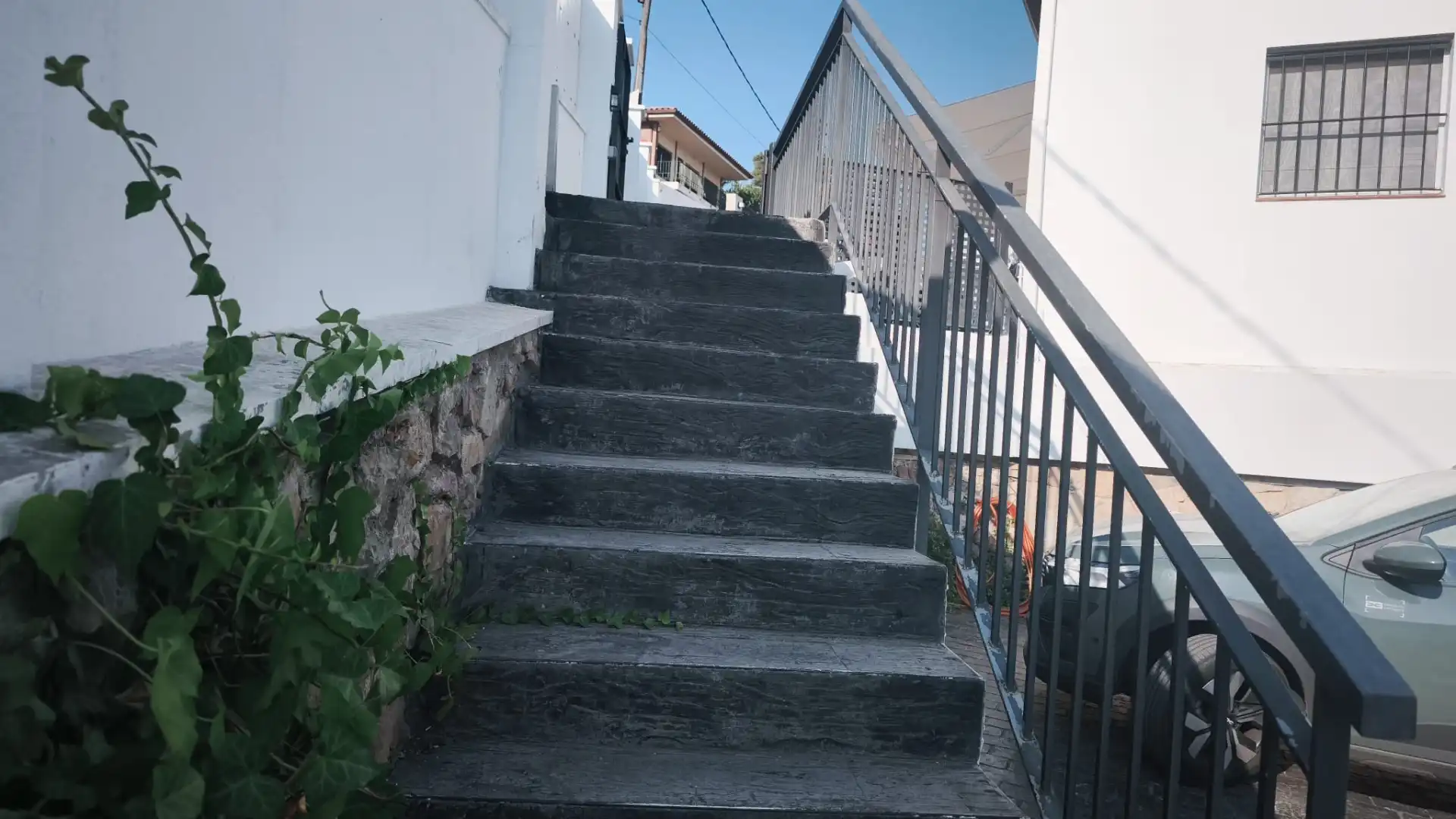 Vista exterior de Casa o chalet en venta en Cervelló con Calefacción, Jardín privado y Parquet