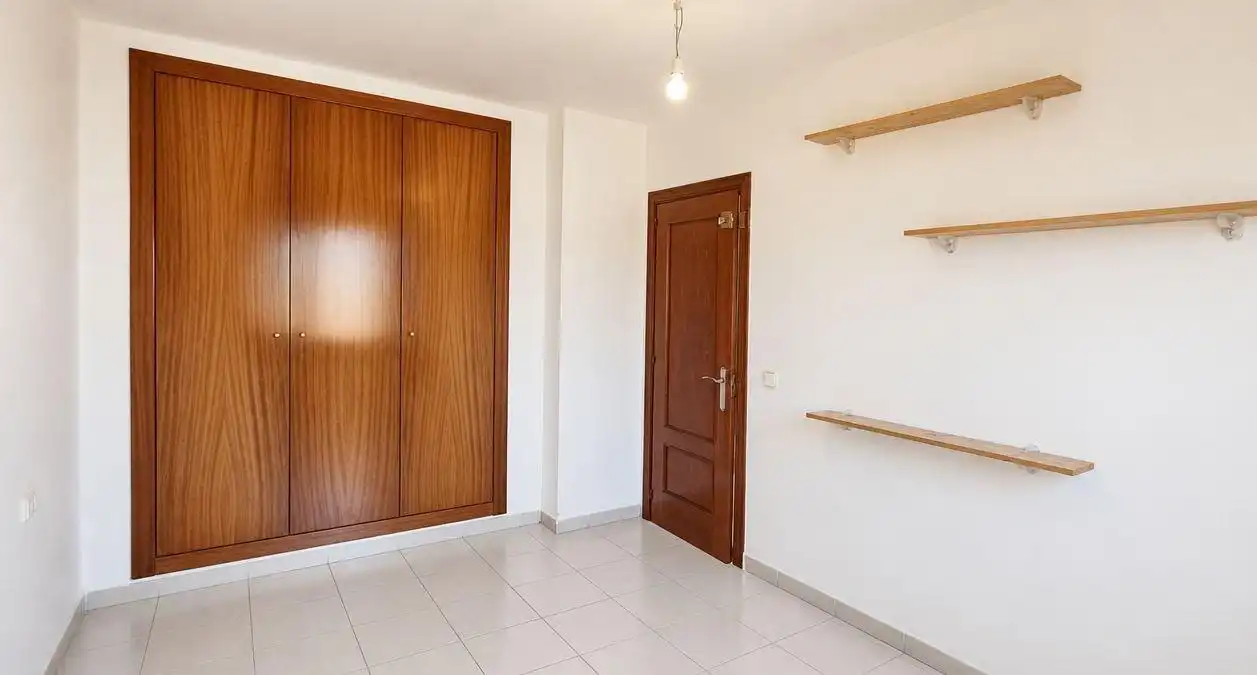 Bedroom of Attic for sale in Figueres