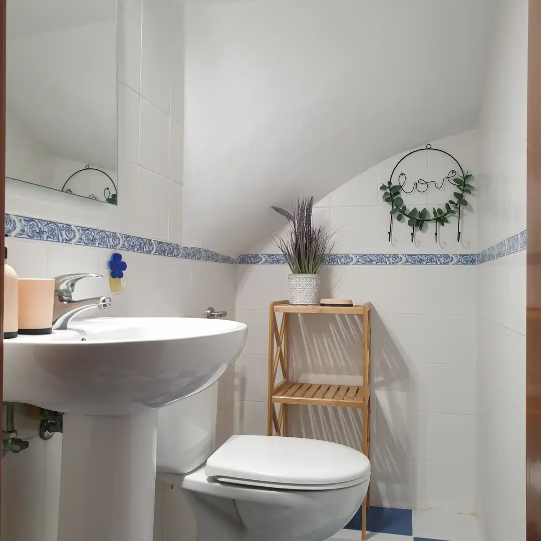 Bany de Casa o xalet en venda en La Oliva amb Terrassa, Balcó i Piscina comunitària
