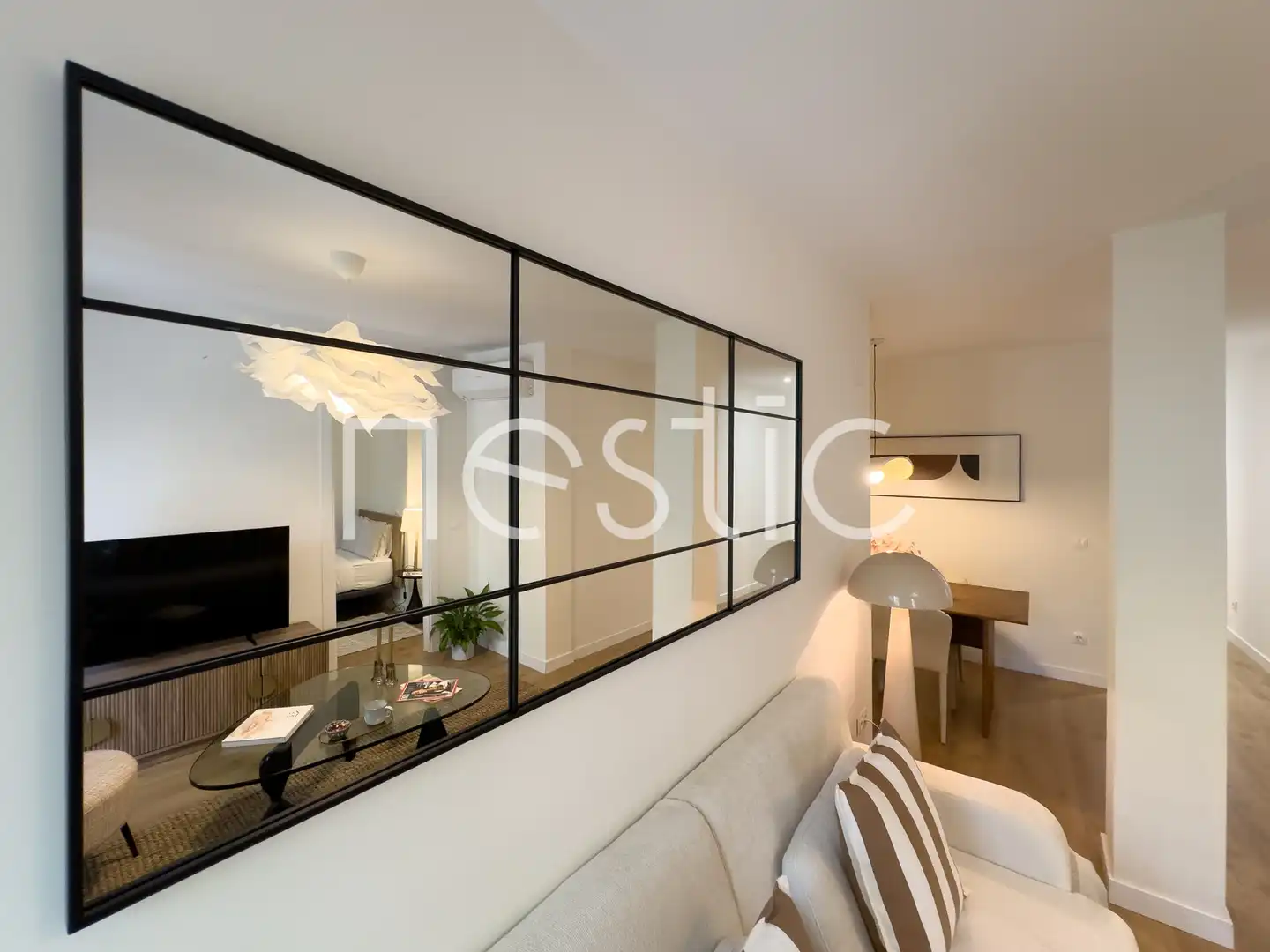 Sala d'estar de Apartament de lloguer en Madrid amb Aire condicionat, Calefacció i Moblat