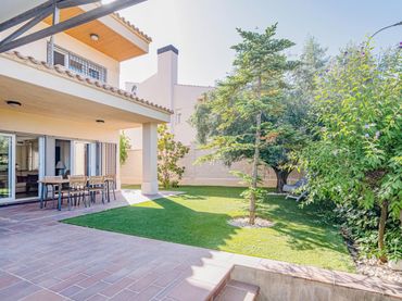 Villa in vendita a Villa de Otura