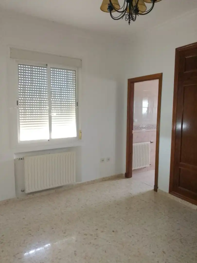Casa o chalet en venta en Dos Hermanas con Jardín privado, Terraza y Balcón