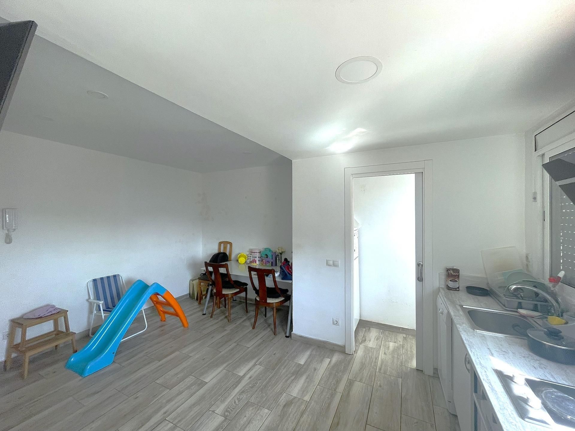 Flat for sale in Sabadell  with Parquet flooring