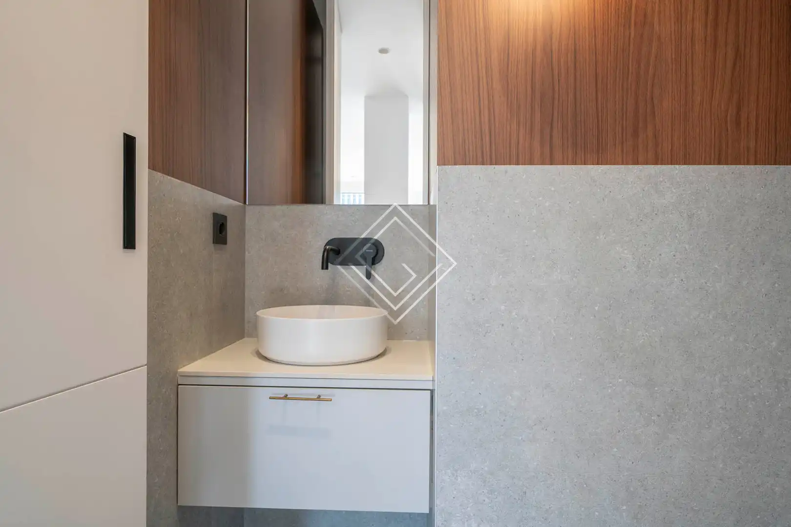 Badezimmer von Wohnung zum Verkauf in Madrid mit Klimaanlage, Heizung und Terrasse