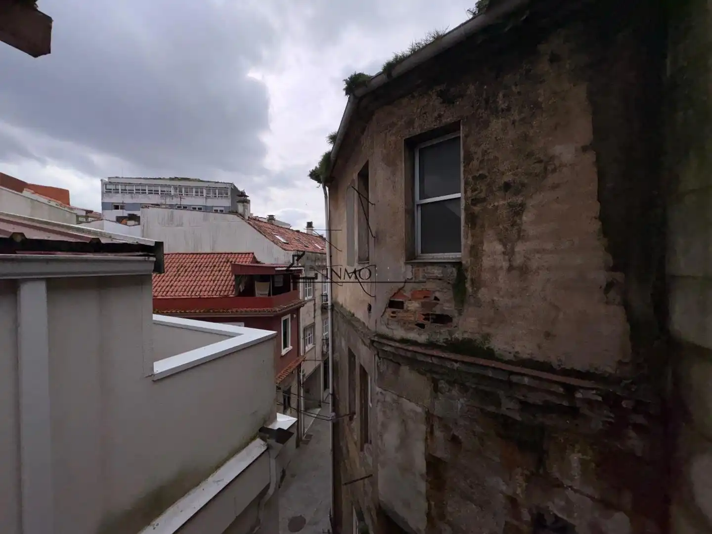 Vista exterior de Casa adosada en venda en Marín amb Terrassa