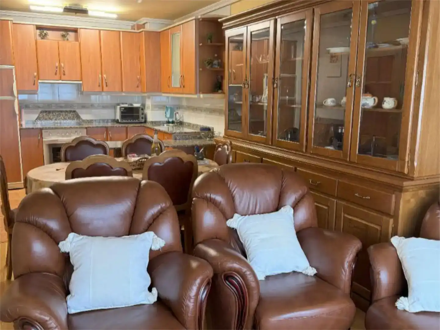 Comedor de Piso en venta en Cacabelos con Parquet, Trastero y Amueblado