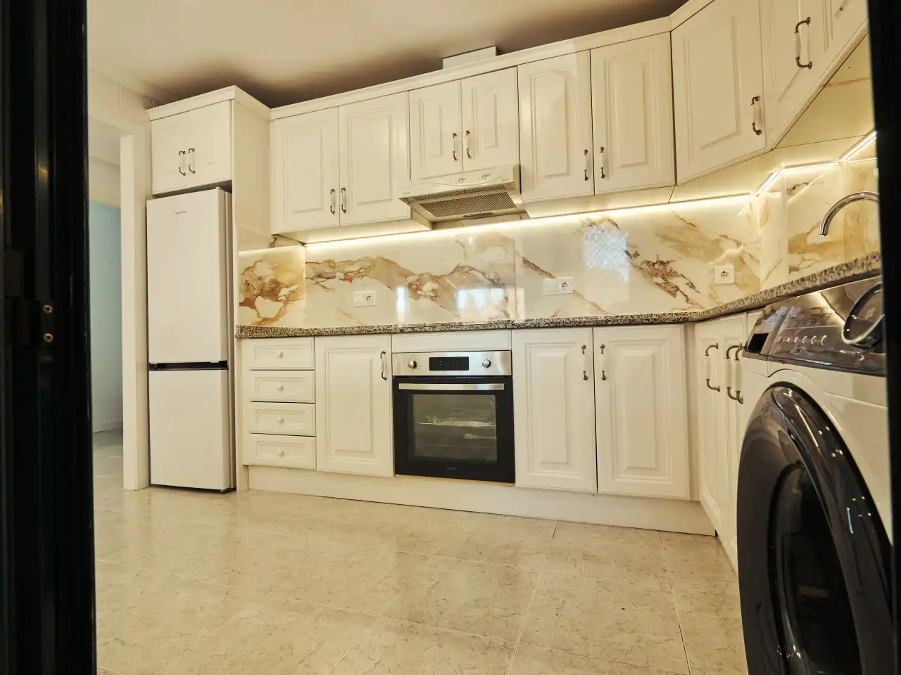 Cocina de Apartamento en venta en Orihuela con Aire acondicionado, Calefacción y Terraza