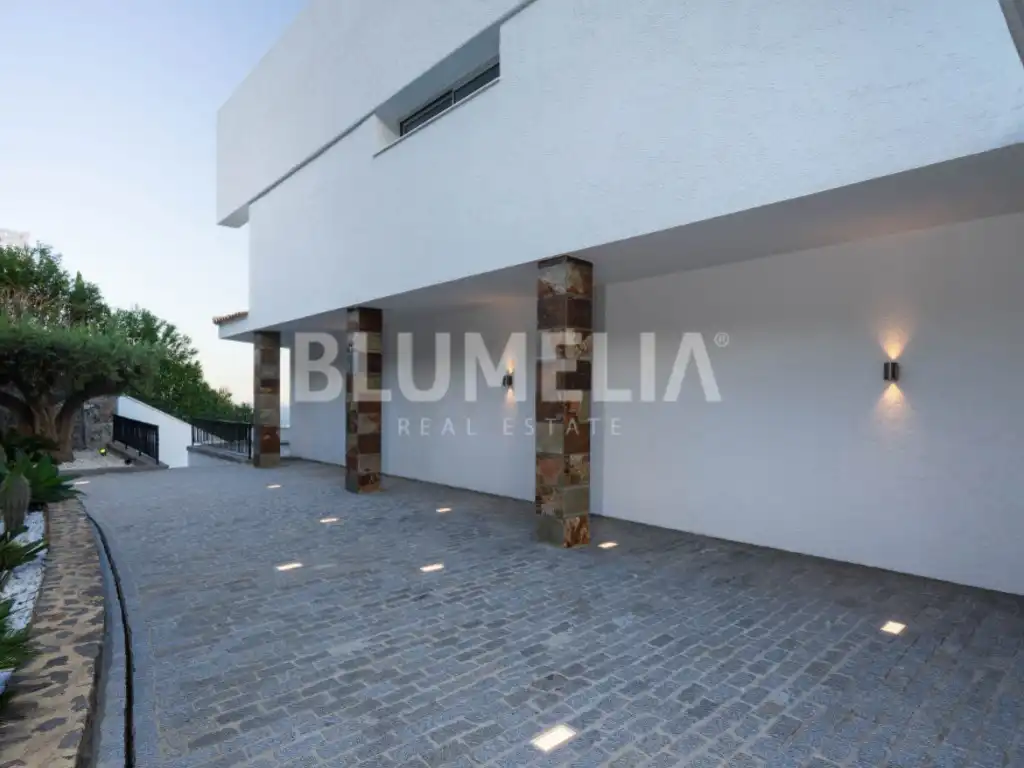 Houses for sale in Altea la Vella