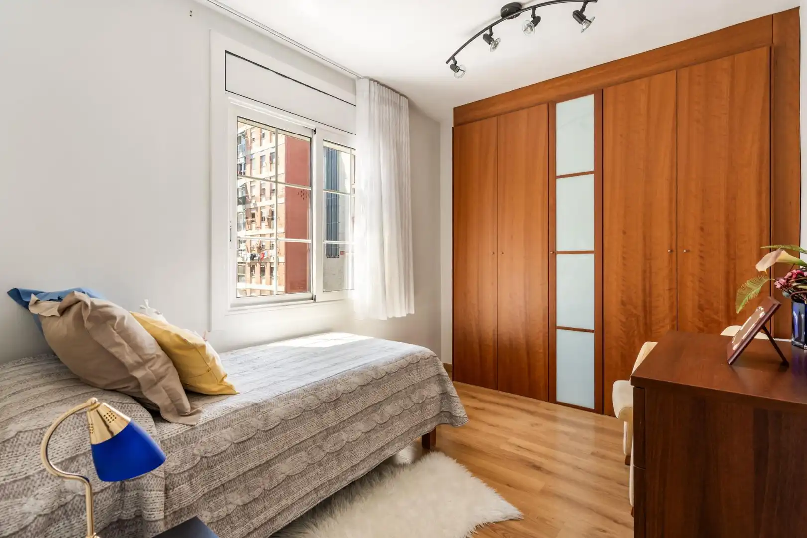 Habitación de Casa adosada en venta en Mollet del Vallès con Aire acondicionado, Calefacción y Jardín privado