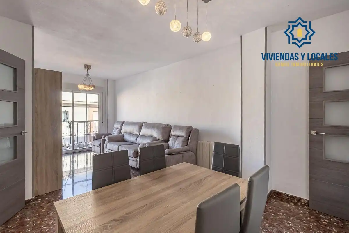 Wohnung mit Aufzug zum Verkauf in Centro de Albolote, imagen 2
