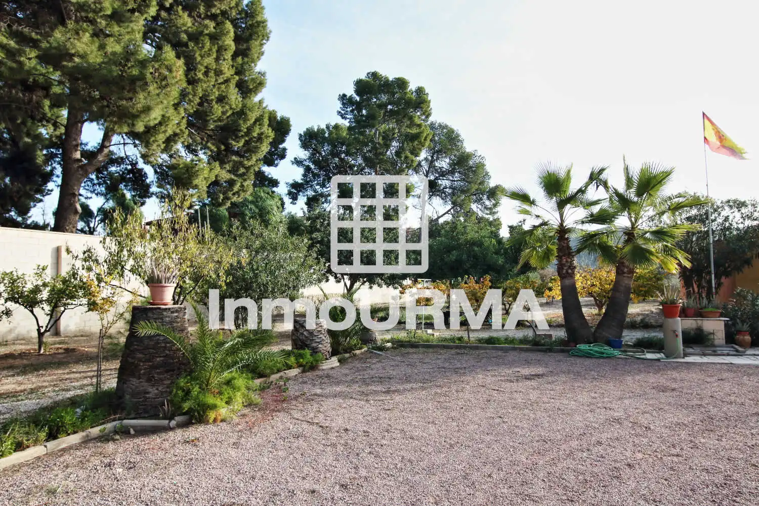 Jardín de Casa o chalet en venta en Elda con Aire acondicionado, Calefacción y Jardín privado