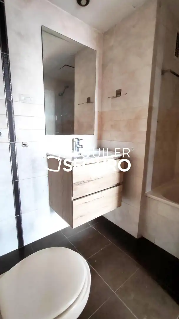Baño de Estudio de alquiler en Valencia con Aire acondicionado y Calefacción