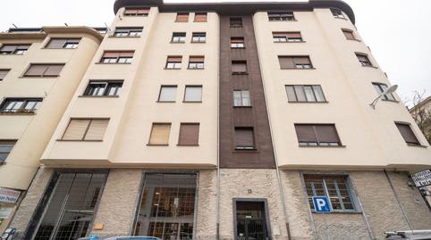 Photo 2 of Flat for sale in Padre Calatayud, 2º Ensanche, Navarra