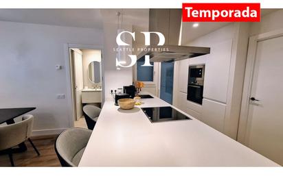 Kitchen of Flat to rent in  Barcelona Capital  with Air Conditioner, Parquet flooring and Terrace