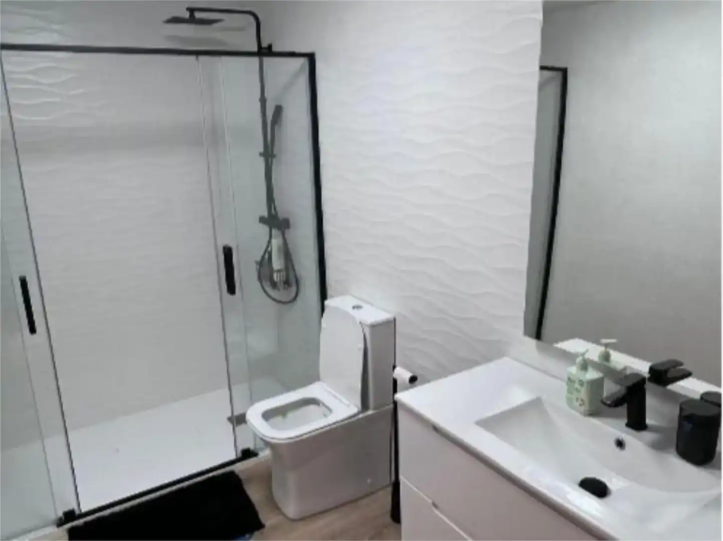 Bathroom of Flat for rent in Bueu