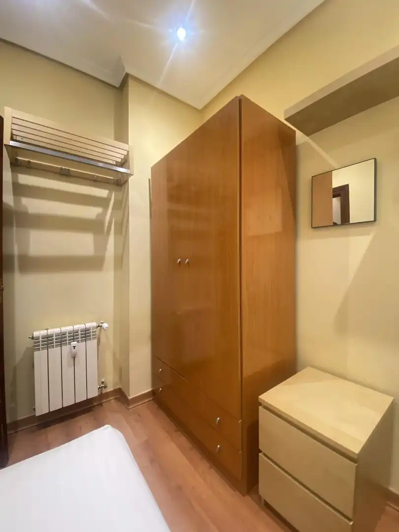 Bedroom of Flat for rent in Madrid  with Heating, Furnished and Internet