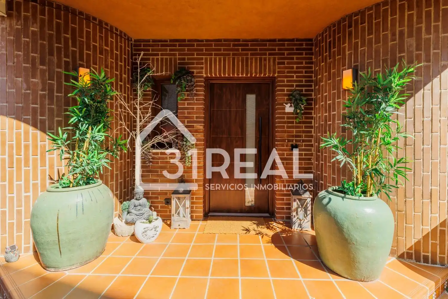 Exterior view of Houses for sale in  Madrid Capital  with Air Conditioner, Private garden and Parquet flooring